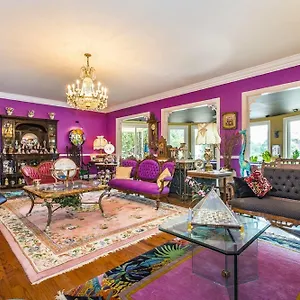 Manor Bed & Breakfast Matthews